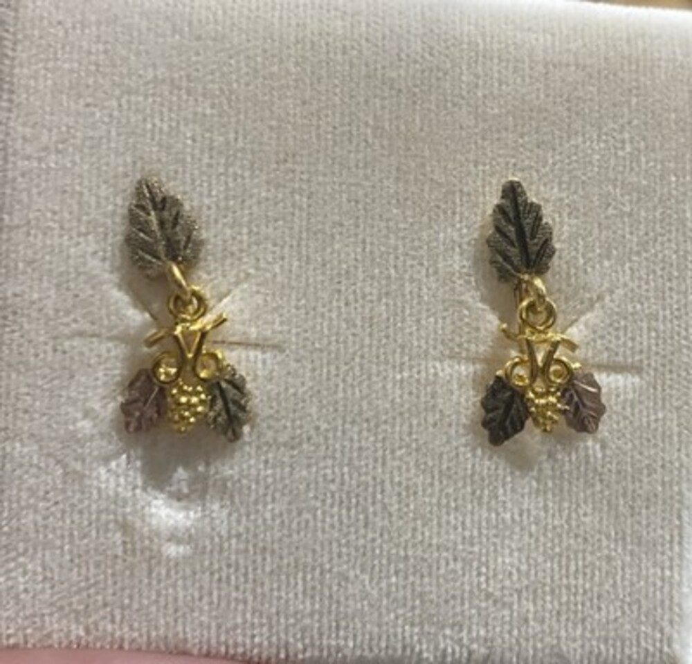 Vintage Black Hills Gold 10K & 12KGF Grape Leaf Screw Back Earrings